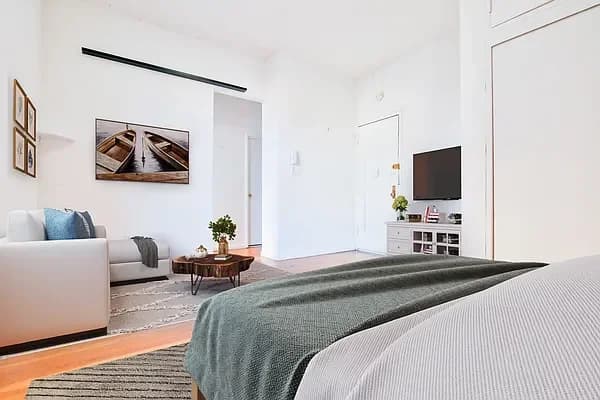 102 West 80 Street #33, Manhattan, NY 10024