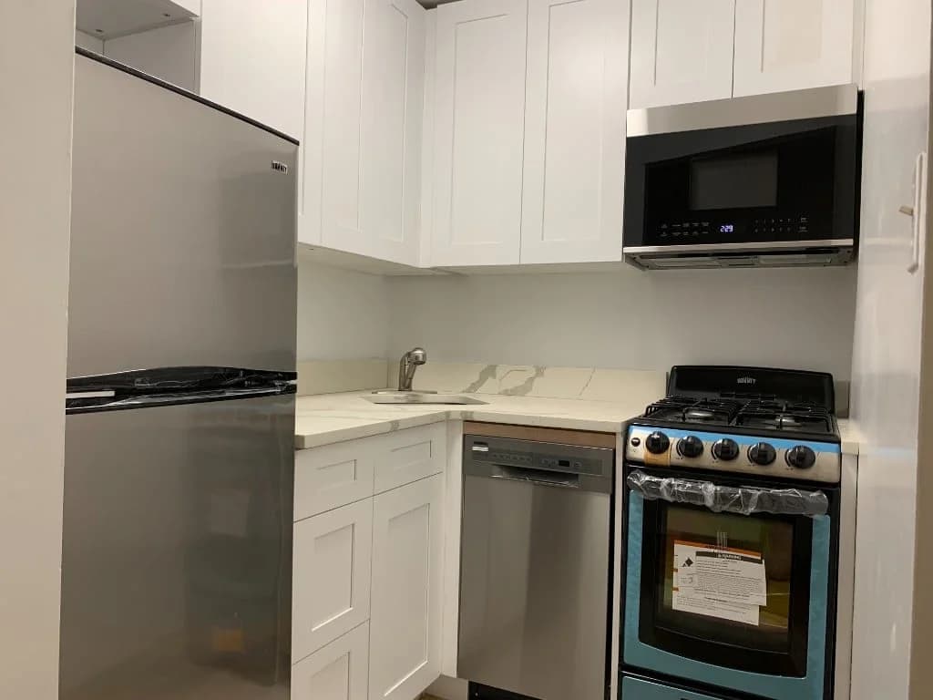 126 West 82 Street #1, Manhattan, NY 10024 apartment_kitchen 1