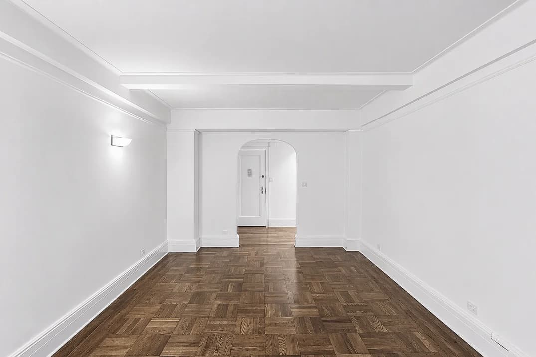 115 West 86 Street #14E, Manhattan, NY 10024 apartment_living_room 1