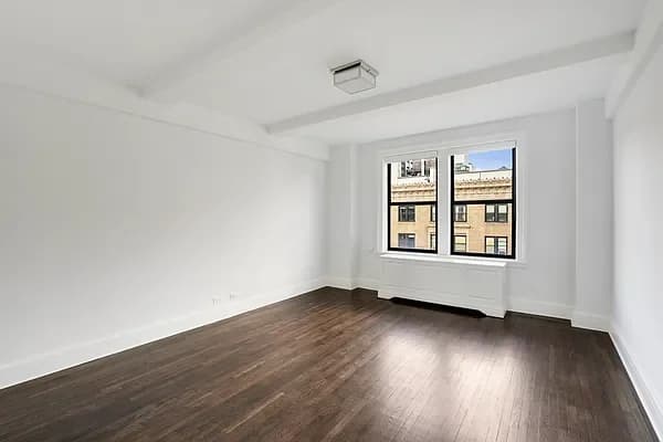 115 West 86 Street #3F, Manhattan, NY 10024 apartment_living_room 1