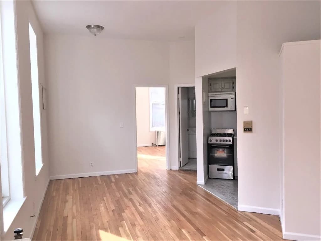 101 West 86 Street #1B, Manhattan, NY 10024 apartment_living_room 1
