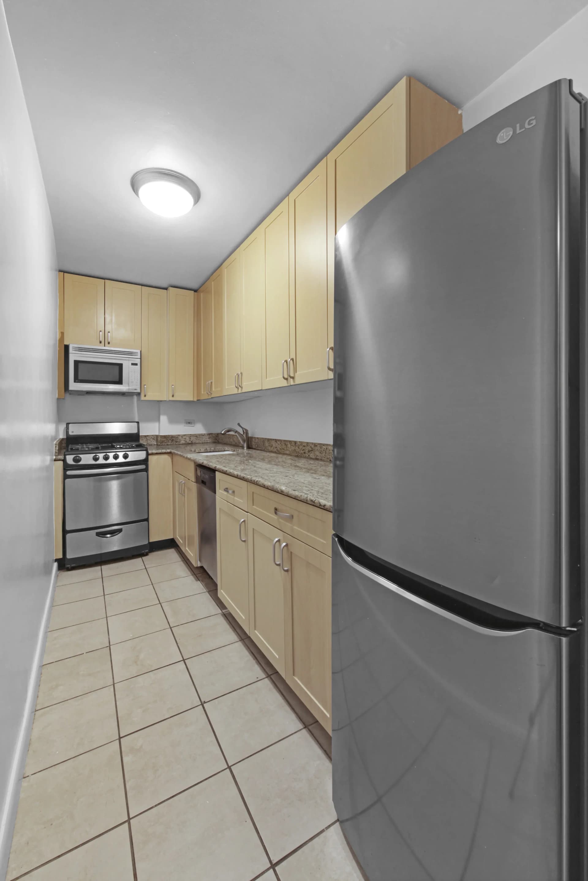 210 West 89 Street #003B, Manhattan, NY 10024 apartment_kitchen 1