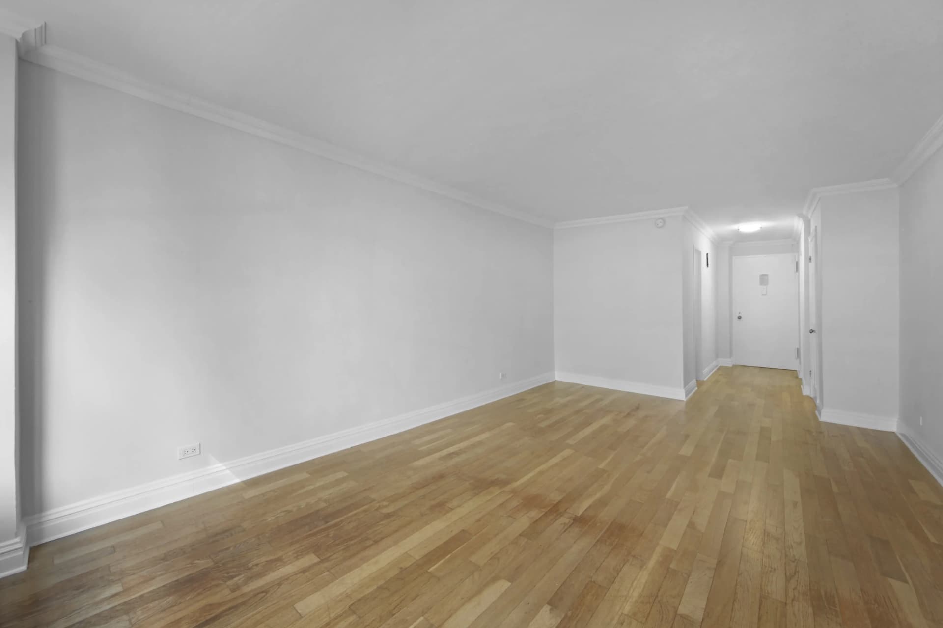 210 West 89 Street #005F, Manhattan, NY 10024 apartment_living_room 1
