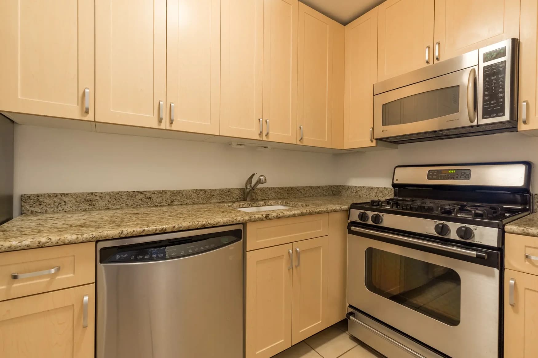 210 West 89 Street #009H, Manhattan, NY 10024 apartment_kitchen 1
