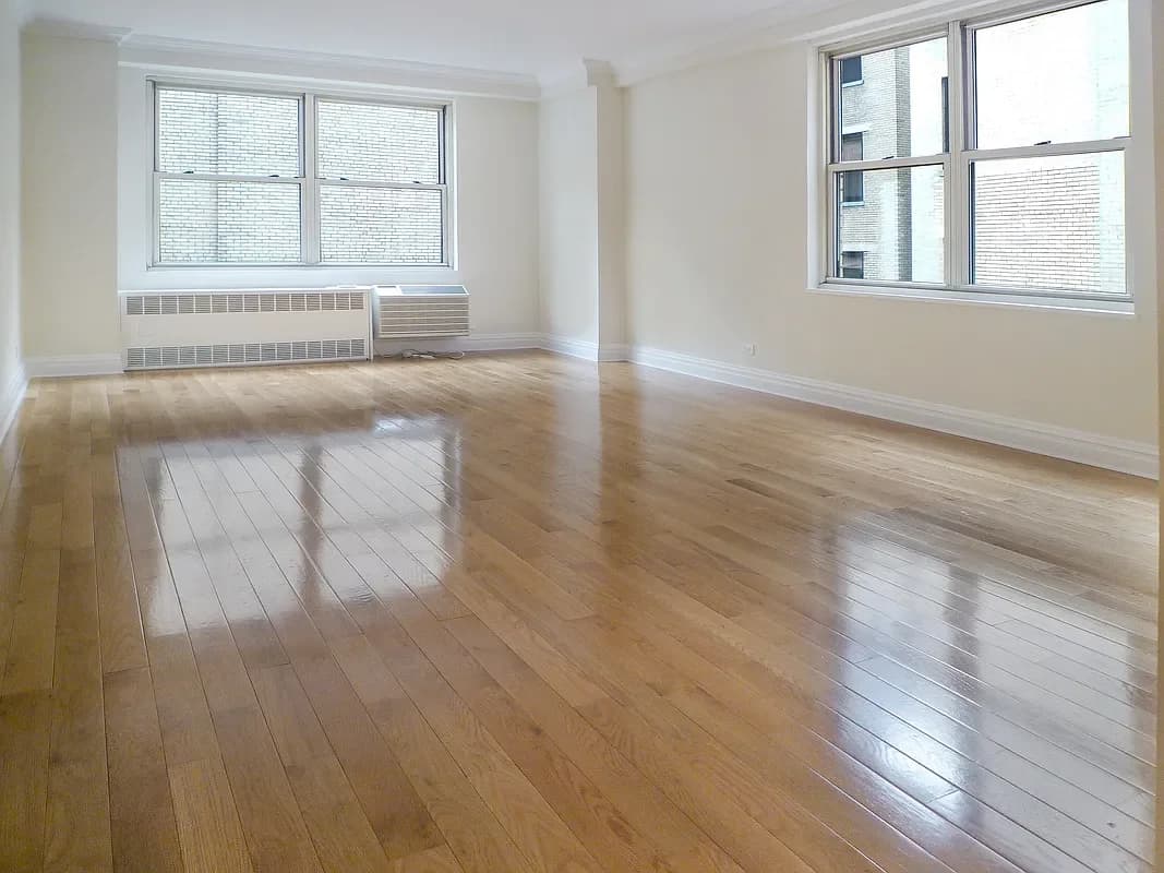 210 West 89 Street #012D, Manhattan, NY 10024 apartment_living_room 1
