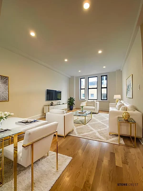 200 West 90 Street #15G, Manhattan, NY 10024 apartment_living_room 1