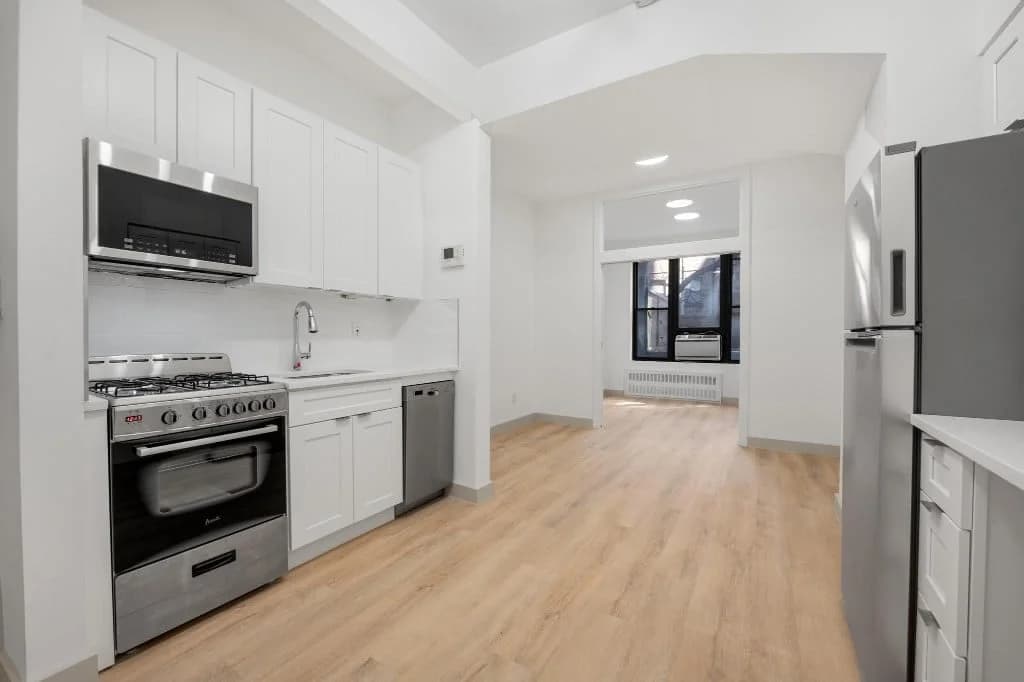 308 W 82 St #2B, Manhattan, NY 10024 apartment_kitchen 1