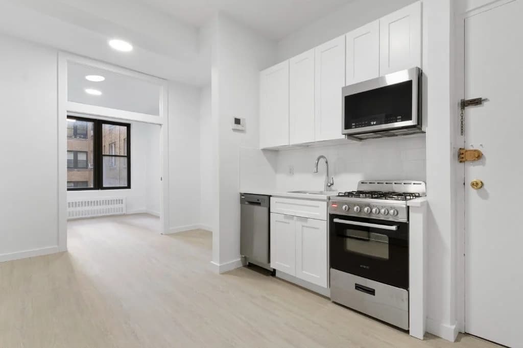 308 W 82 St #9C, Manhattan, NY 10024 apartment_kitchen 1