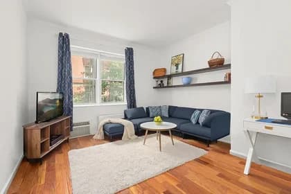 326 West 83 Street #5D, Manhattan, NY 10024