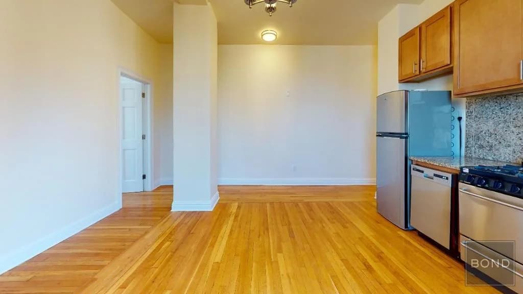 324 W 84 St #122, Manhattan, NY 10024 apartment_kitchen 1