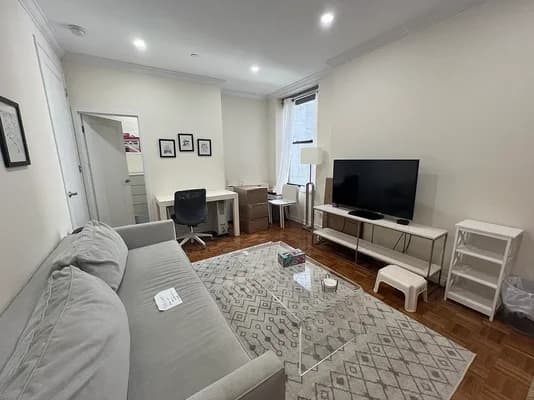 304 West 92 Street #2G, Manhattan, NY 10025