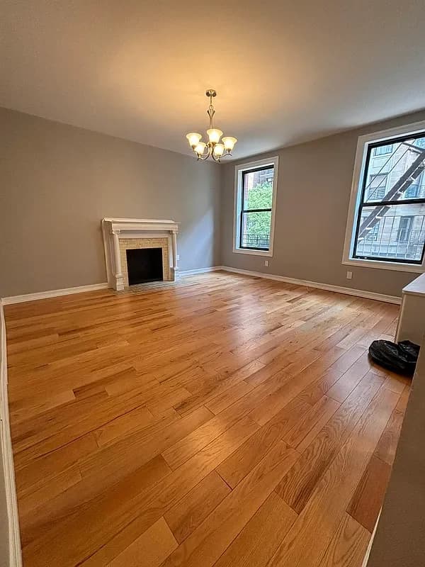 316 West 94 Street #2C, Manhattan, NY 10025 apartment_living_room 1