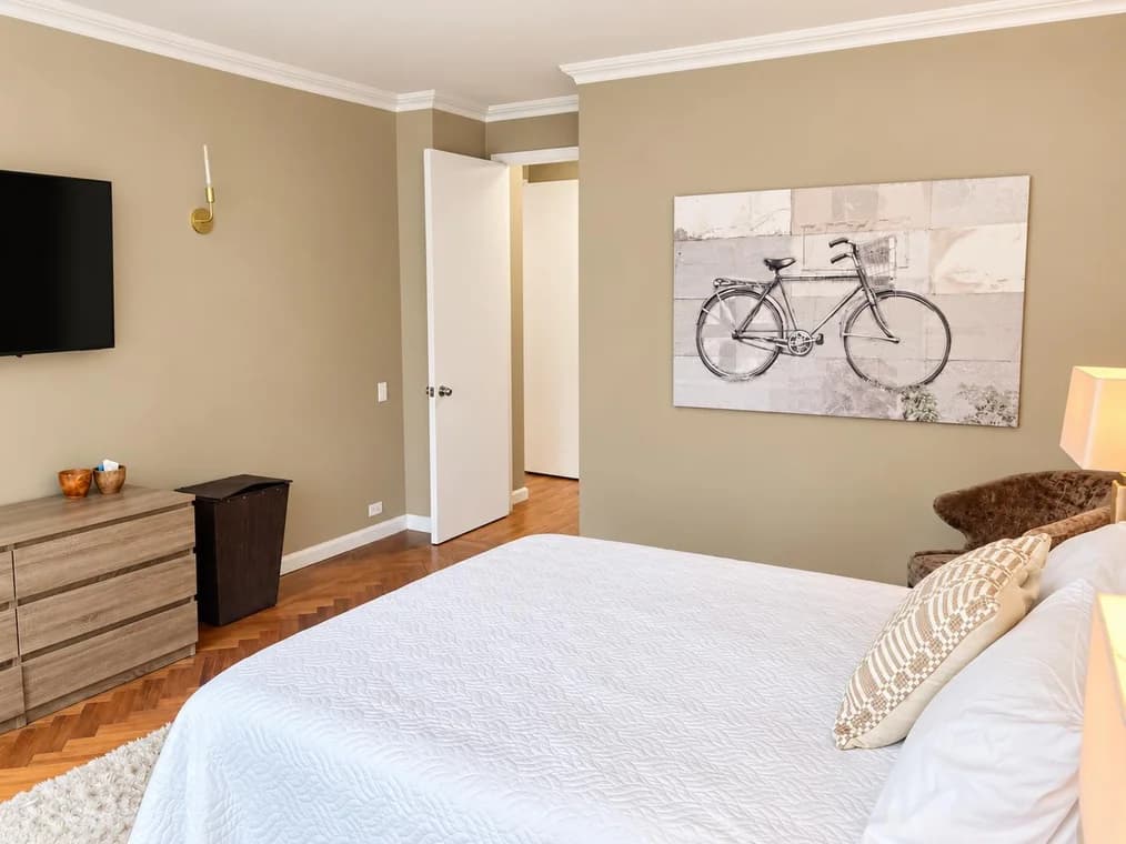 15 West 53 Street #26E, Manhattan, NY 10019 apartment_bedroom_room 1