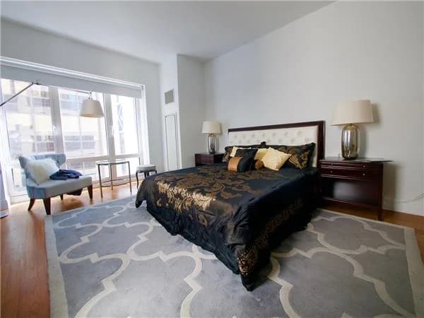 33 West 56 Street #14-B, Manhattan, NY 10019