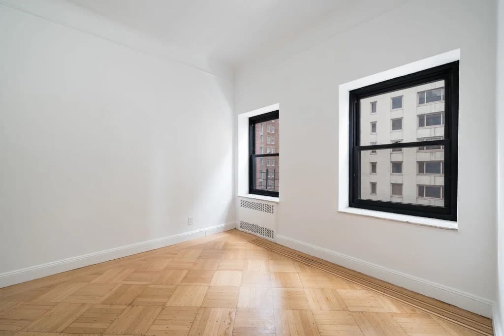 57 W 58 St #7A, Manhattan, NY 10019 apartment_bedroom_room 1
