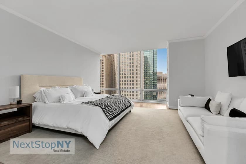 645 5 Avenue #29E, Manhattan, NY 10022 apartment_bedroom_room 1