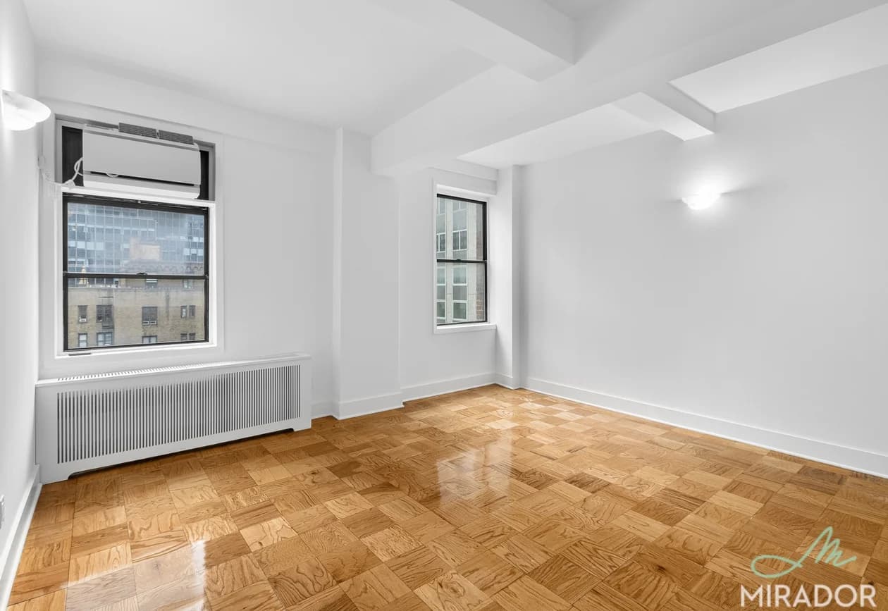 132 East 45 Street #11D, Manhattan, NY 10017 apartment_bedroom_room 1