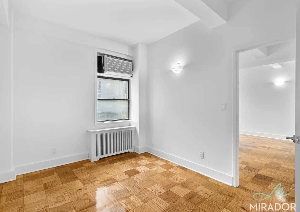 132 East 45 Street #11D, Manhattan, NY 10017 apartment_bedroom_room 1