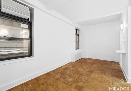 132 East 45 Street #3H, Manhattan, NY 10017 - Image 1
