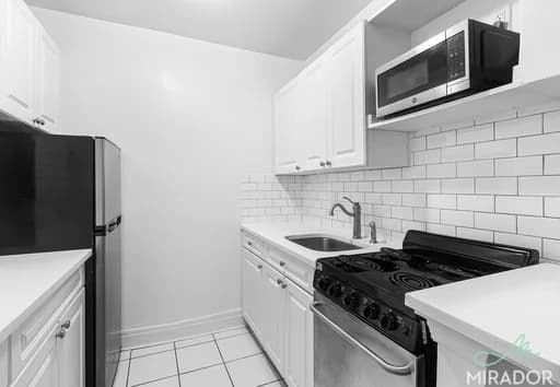 132 East 45 Street #3H, Manhattan, NY 10017 - Image 1