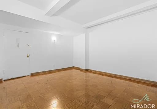 132 East 45 Street #5I, Manhattan, NY 10017