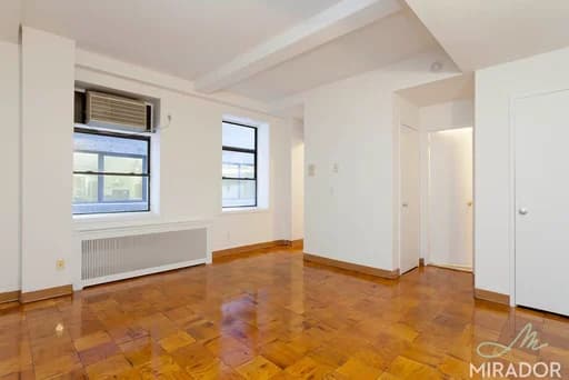 132 East 45 Street #5I, Manhattan, NY 10017