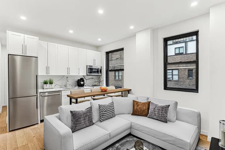 160 East 48 Street #13Y-1, Manhattan, NY 10017 - Image 1