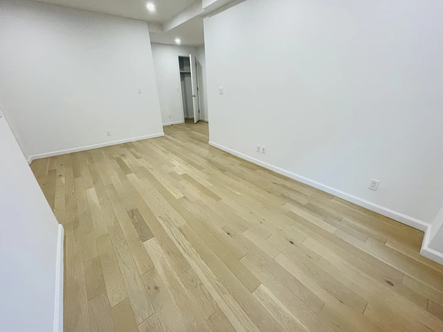 160 East 48 Street #3K-1, Manhattan, NY 10017