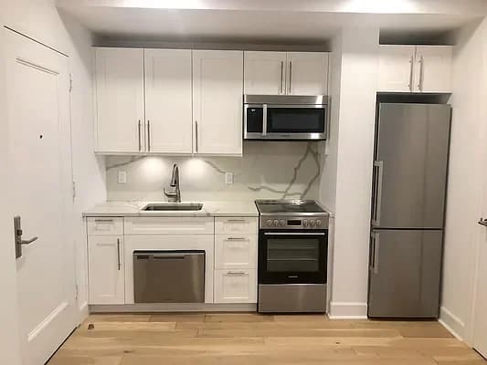 160 East 48 Street #S11, Manhattan, NY 10017 - Image 1