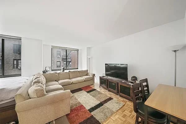 145 East 48 Street #6G, Manhattan, NY 10017