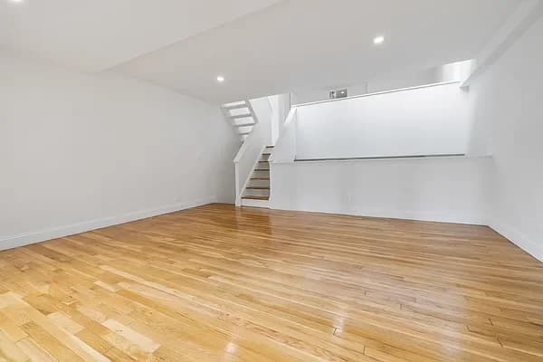 123 East 54 Street #9B, Manhattan, NY 10022 apartment_living_room 1