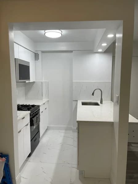 141 East 55 Street #3-B, Manhattan, NY 10022