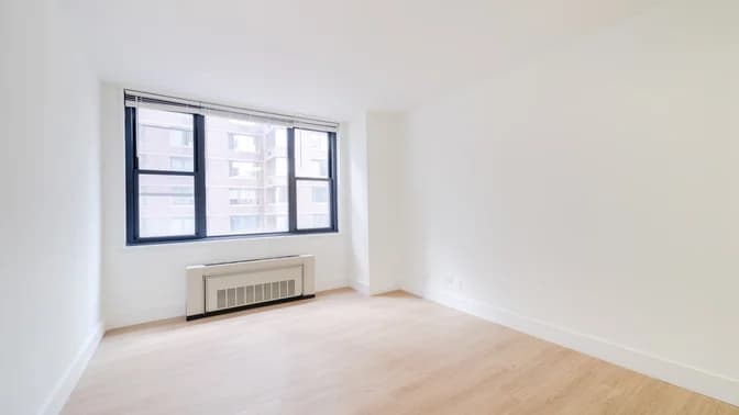245 East 40 Street #04B, Manhattan, NY 10017