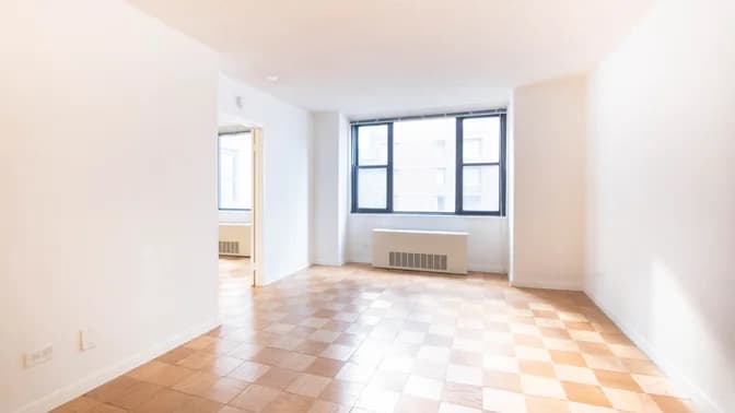 245 East 40 Street #14A, Manhattan, NY 10017