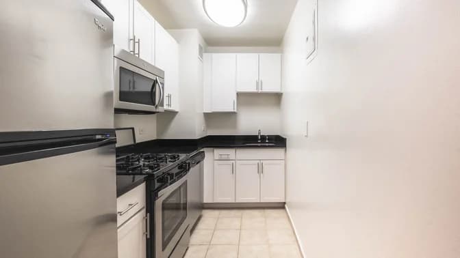 245 East 40 Street #14A, Manhattan, NY 10017