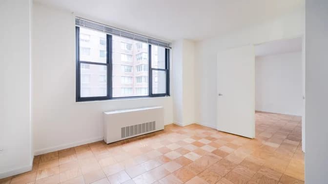 245 East 40 Street #14A, Manhattan, NY 10017
