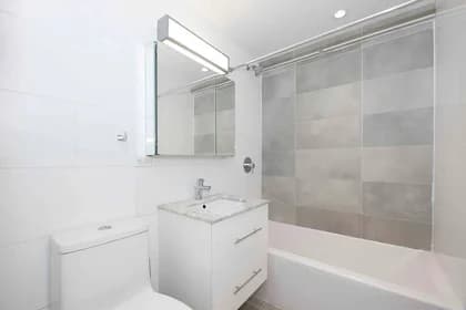 230 East 44 Street #05L, Manhattan, NY 10017