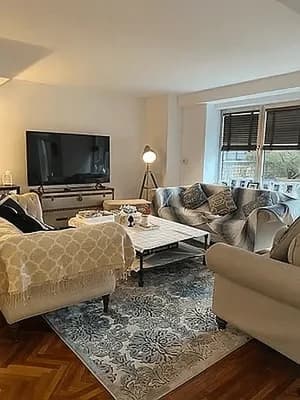 216 East 47 Street #10, Manhattan, NY 10017