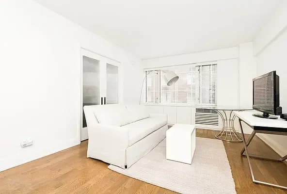 211 East 51 Street #4C, Manhattan, NY 10022