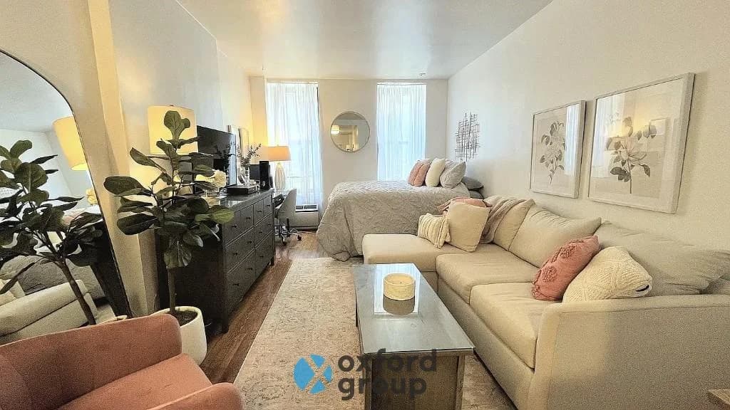 247 East 52 Street #4B, Manhattan, NY 10022 apartment_bedroom_room 1