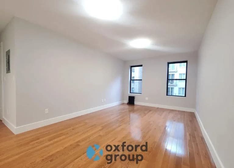 250 East 54 Street #FG, Manhattan, NY 10022 apartment_living_room 1