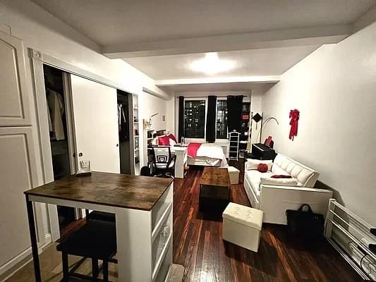 312 East 42 Street #1312, Manhattan, NY 10017 - Image 1