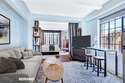 312 East 42 Street #2301, Manhattan, NY 10017