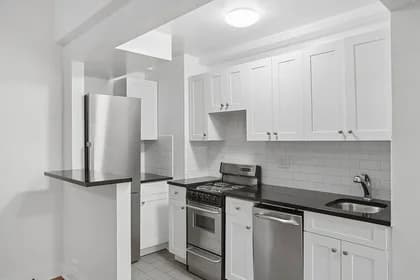310 East 44 Street #1408, Manhattan, NY 10017 - Image 1