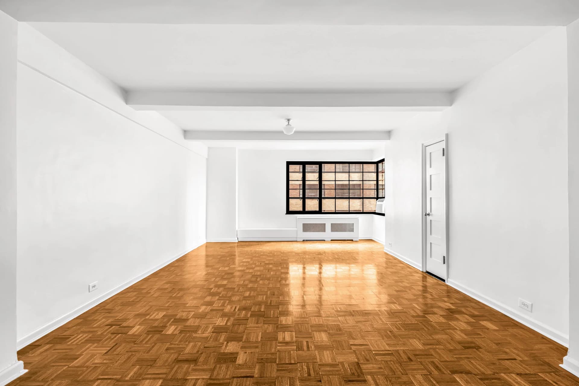 310 East 44 Street #924, Manhattan, NY 10017