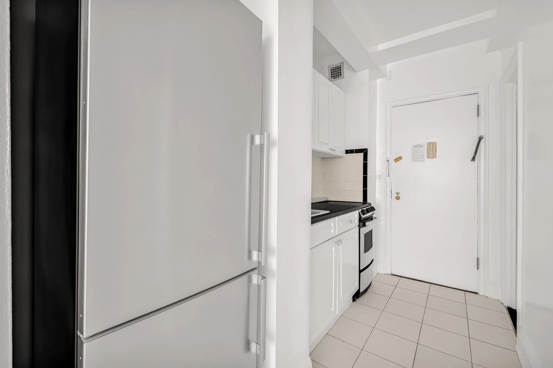 307 East 44 Street #1108, Manhattan, NY 10017