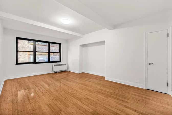 307 East 44 Street #309, Manhattan, NY 10017 - Image 1