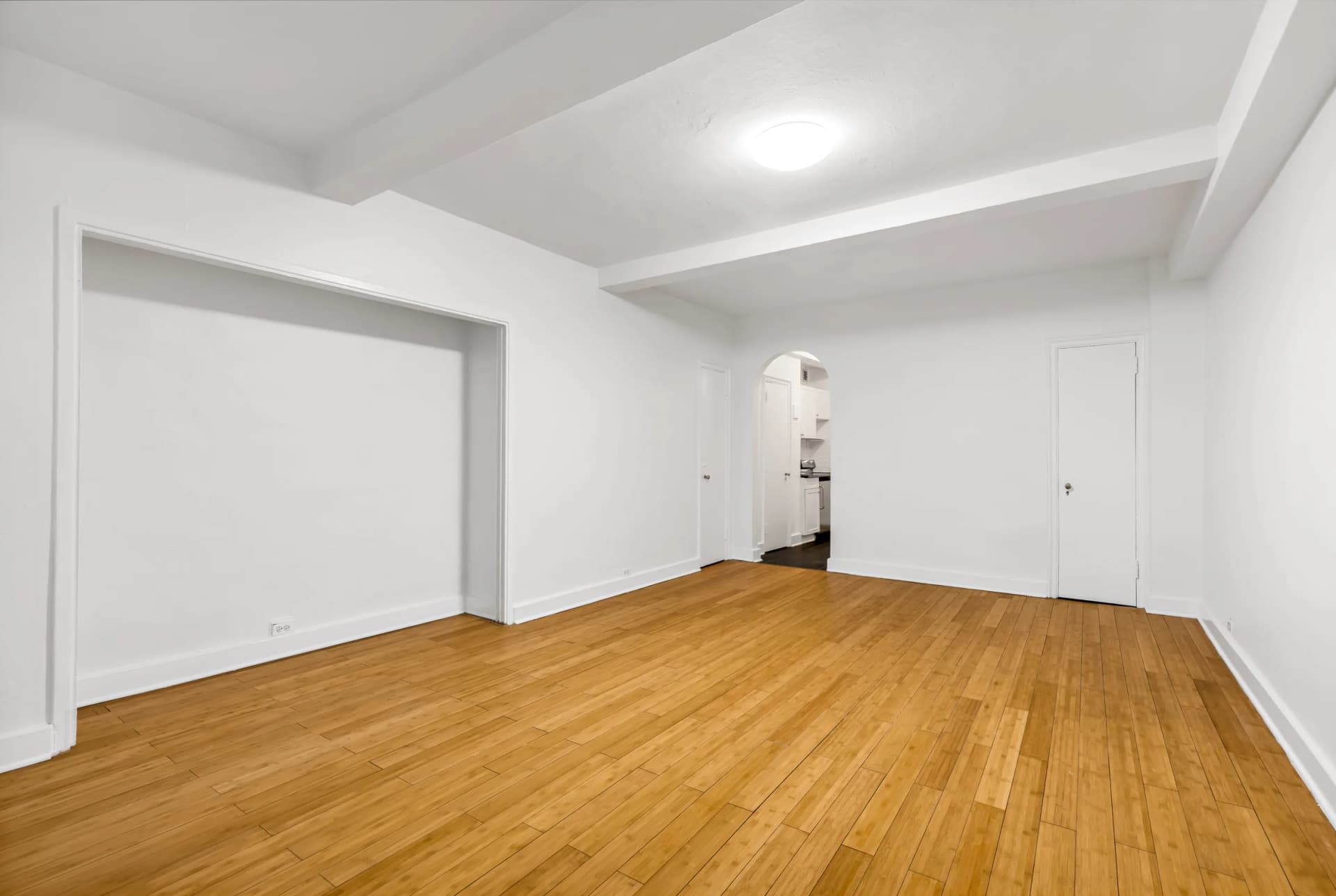 307 East 44 Street #315, Manhattan, NY 10017