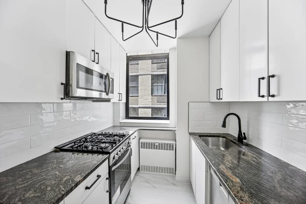 310 East 46 Street #7V, Manhattan, NY 10017 apartment_kitchen 1