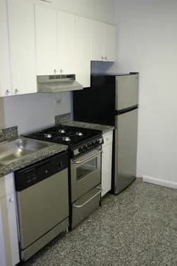 330 East 46 Street #4R, Manhattan, NY 10017